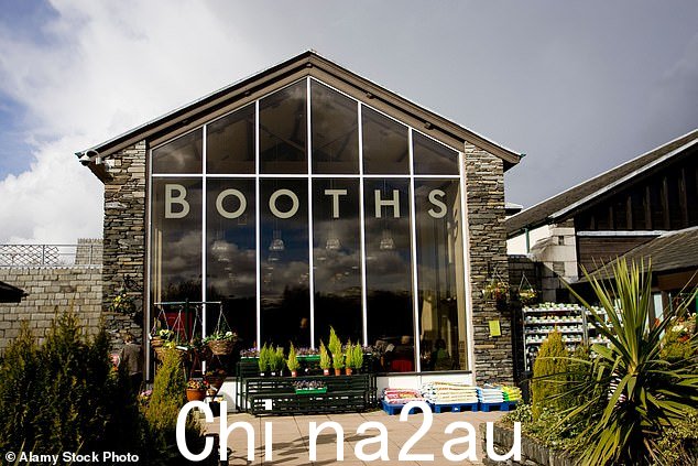 Booths 成为英国第一家恢复全员收银台的连锁超市