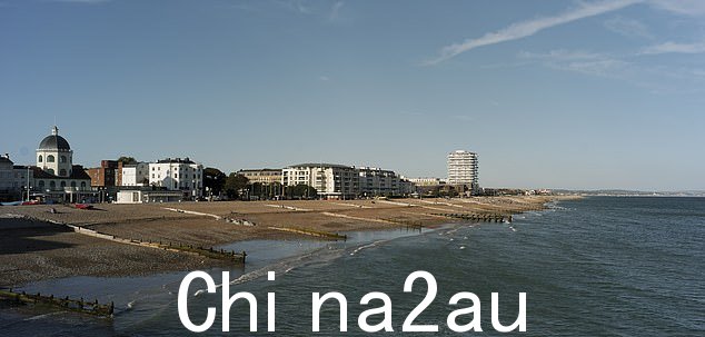 评委们表示,从半英里外的小镇历史悠久的码头上欣赏该开发项目的全部辉煌