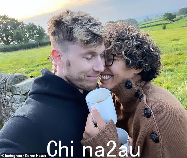 分裂:凯伦·豪尔和她分居的丈夫乔丹Wyn-Jones 去年结婚,但在经历了一段艰难的时期后仅 16 个月就分手了