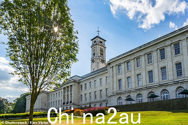 诺丁汉大学神经科学专业的毕业生(如图)平均收入为 30,500 英镑,而利物浦的法学院学生将获得 29,000 英镑