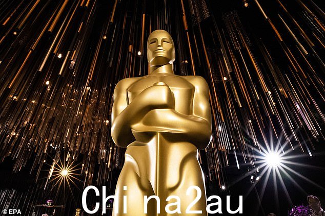 第四次:这标志着这位深夜喜剧演员继 2017 年、2018 年和 2023 年接手这项任务后第四次主持这一仪式