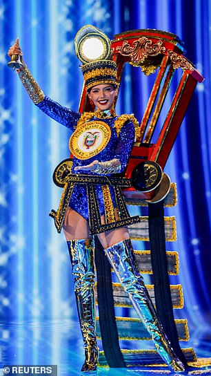厄瓜多尔小姐 Delary Stoffers 似乎是一列火车
