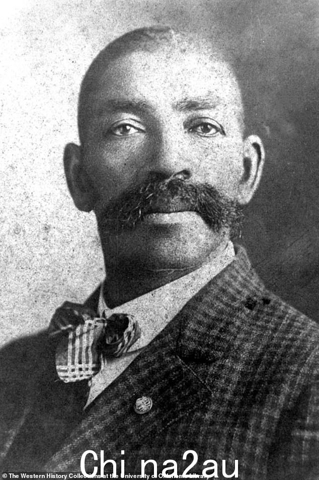 Pathbreaker:灵感来自现实生活中的执法者巴斯·里夫斯 (Bass Reeves) 的生活,他是密西西比河以西第一位黑人美国副元帅(如图)