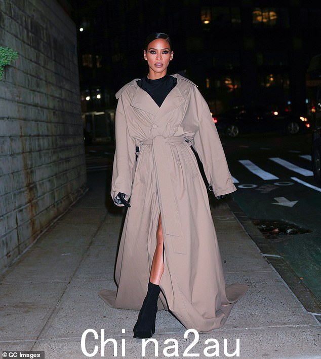Cassie 去年 12 月在纽约拍摄的照片,在他迅速解决的诉讼中对这位 hop-hop 大亨提出了一系列尖锐的指控