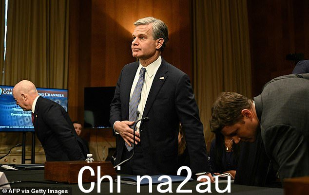 联邦调查局局长克里斯托弗·雷 (Christopher Wray) 谈到了联邦调查局在新报告发布后追踪在线激进活动的方式