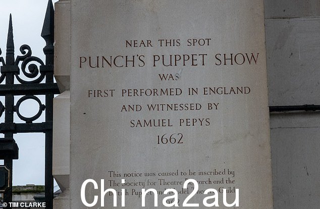 自 1662 年塞缪尔·佩皮斯 (Samuel Pepys) 在日记中写到一场木偶表演以来,考文特花园的街头表演就一直享有盛名,其中包括一个名为 Punch 的木偶表演,后来他成为了拳击二人组 Punch 和 Judy 中的一员。 =