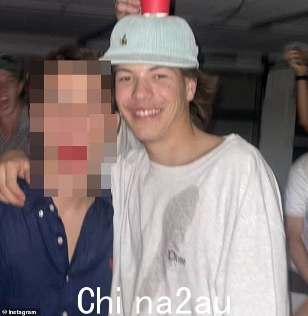 查理·史蒂文斯(如图)被悲痛欲绝的亲人铭记为“美丽的男孩”