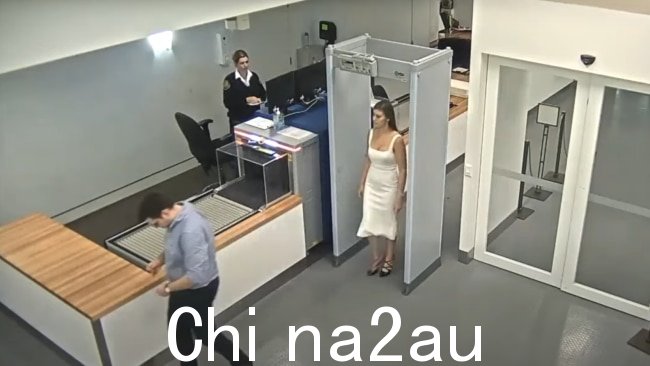 法庭上播放了布列塔尼·希金斯 (Brittany Higgins) 和莱尔曼先生进入2019 年 3 月 23 日凌晨,国会大厦的安全检查站。图片:提供的