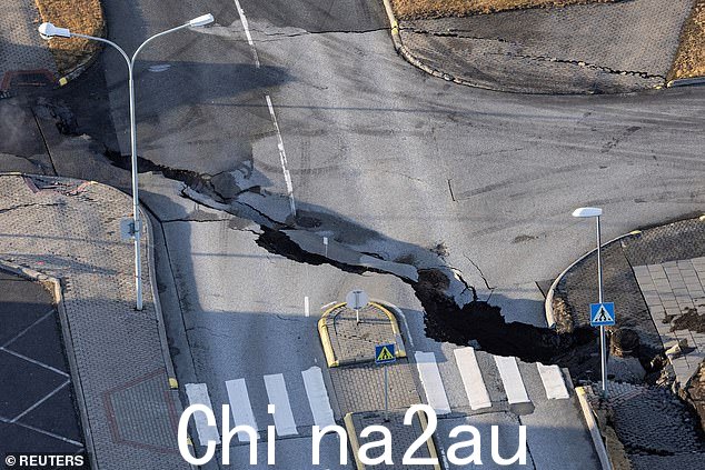 冰岛格林达维克镇全景,该镇因火山活动而被疏散