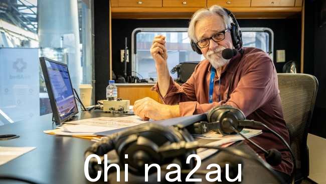 Neil Mitchell 与 Price 一起批评该剧的收视率和受欢迎程度。图片:Jake Nowakowski
