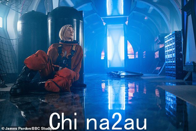退出:在成为第一位女性时间领主后,朱迪还反思了她对扮演博士是多么“自豪”