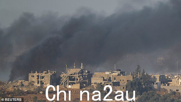 今天早上,随着停火生效,加沙上空烟雾滚滚