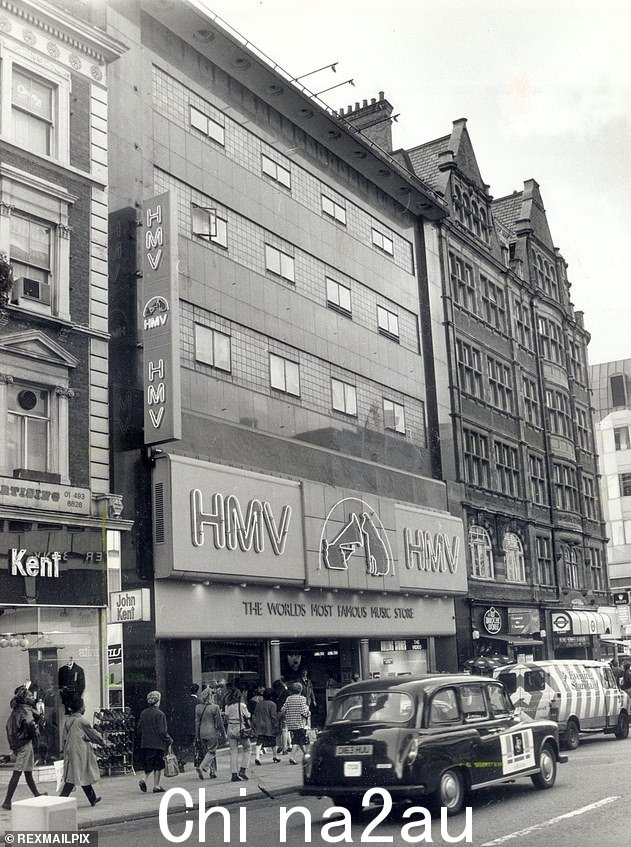 1950s - HMV 牛津街分店曾被誉为“世界上最著名的音乐商店”