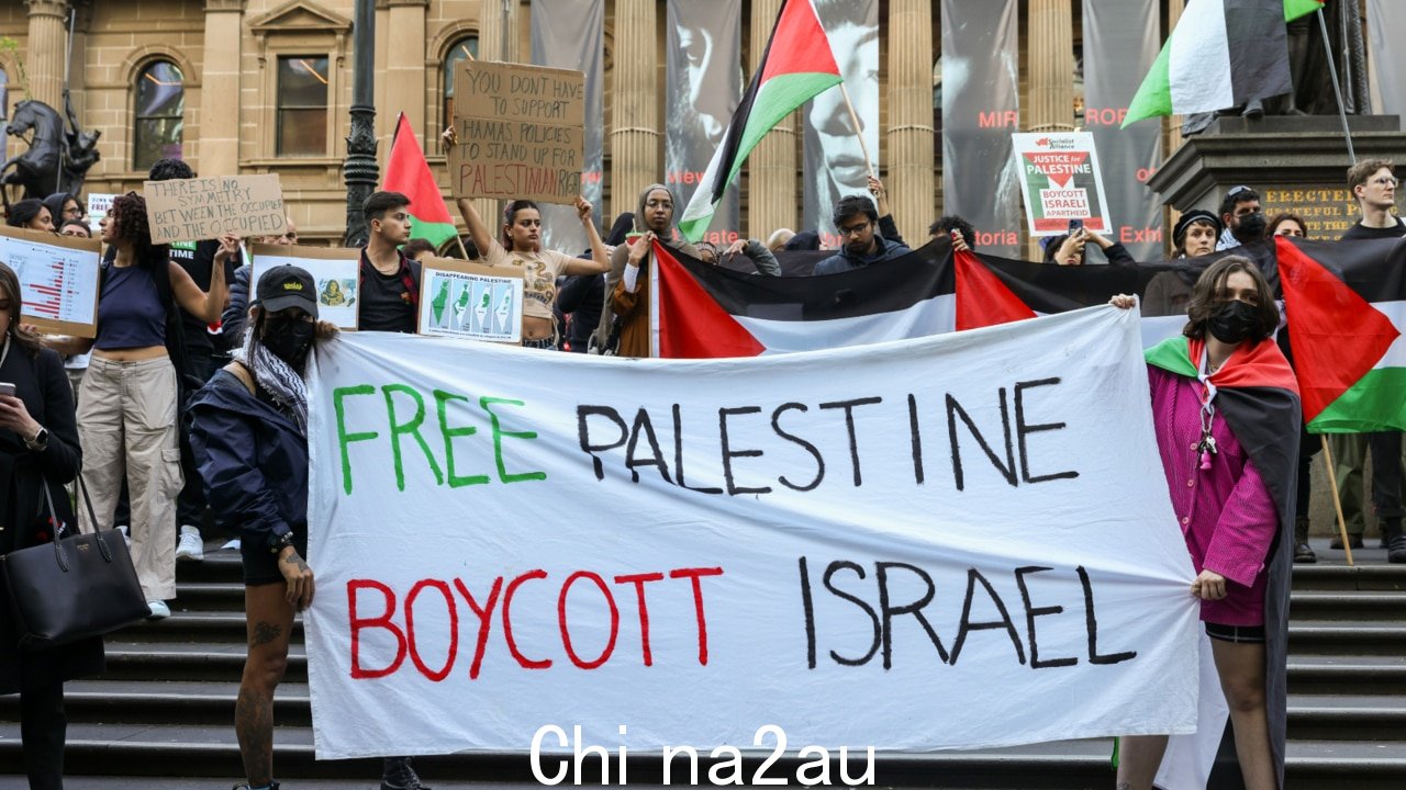 澳大利亚街道上的混乱学生因支持巴勒斯坦抗议而逃学
