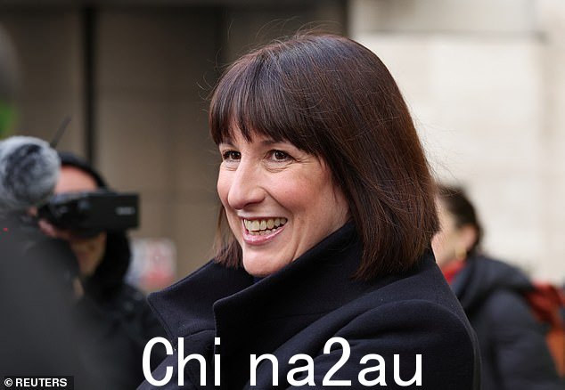 在影子大臣雷切尔·里夫斯表示工党希望解除冻结后,本周提高门槛的压力加大了
