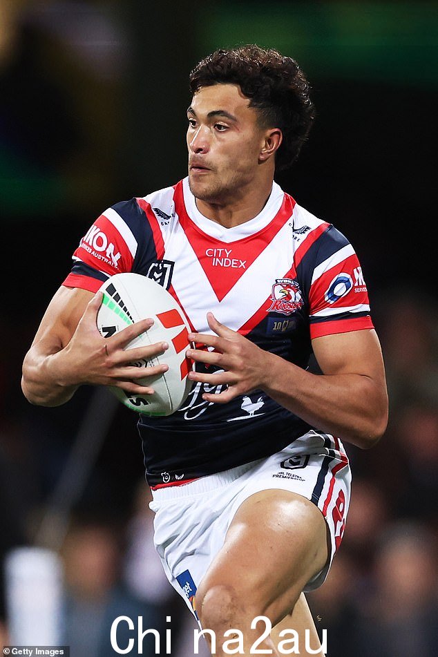 约瑟夫·苏阿利 (Joseph Suaalii) 同意离开 NRL 并投奔橄榄球联盟而成为头条新闻 - 这笔巨额交易因吸收急需的资金而受到严厉批评