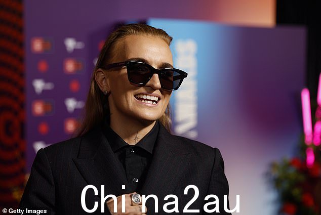Chrishell 与澳大利亚伴侣结婚仅一年,五月