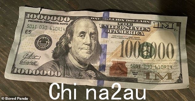 在一个侮辱性的举动中,美国的一位“小费大户”为他们的服务器留下了一张“百万美元账单”,遗憾的是,这是一张假钞” class=