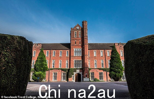 现在他指控学校及其校长 Bill Penty 因其基督教信仰而受到迫害、骚扰和歧视