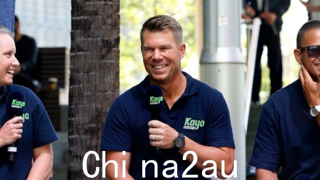 大卫·沃纳 (David Warner) 与阿丽莎·希利 (Alyssa Healy)、乌斯曼·卡瓦贾 (Usman Khawaja) 和帕特·康明斯 (Pat Cummins) 一起回应了米切尔·约翰逊 (Mitchell Johnson) 在福克斯体育板球发布会上的批评。图片:John Appleyard