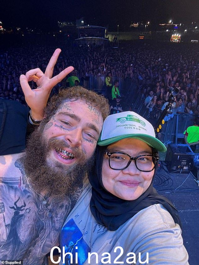 Post Malone 在珀斯的音乐节上为一位铁杆歌迷提供了与美国歌手一起表演的难以置信的体验