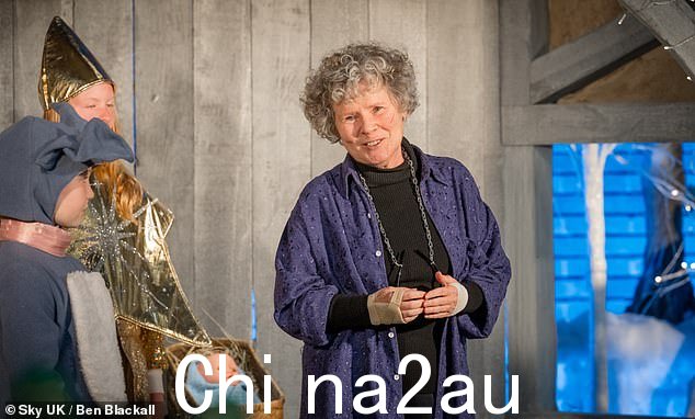 但是第一次看 Sky 喜剧《Brassic》的节日剧集时,我们看到这位明星变成了狂野的伊迪