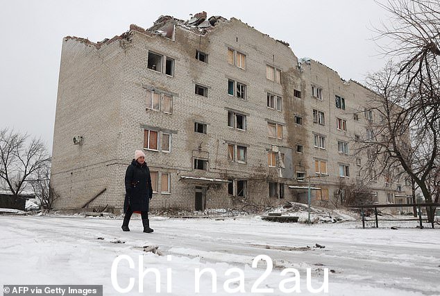 2023 年 12 月 9 日,被占领的顿涅茨克地区一栋受损的住宅楼
