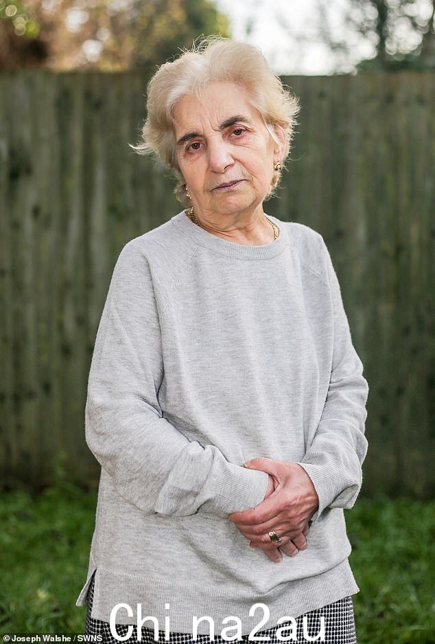 Leonarda Zarcone,74 岁,出生于意大利,小时候移居英国,后来定居法国,并获得法国公民身份