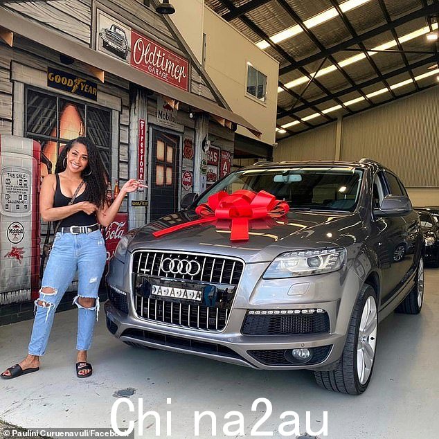 Paulini 在 2021 年 5 月的 Facebook 帖子中宣布她终于合法获得了驾驶执照,并附上了一张她开着新车的照片(上图)