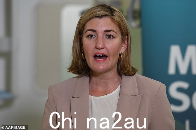 卫生部长 Shannon Fentiman(如图)也在竞选中接替 Annastacia Palaszczuk,但没有人数或工会支持