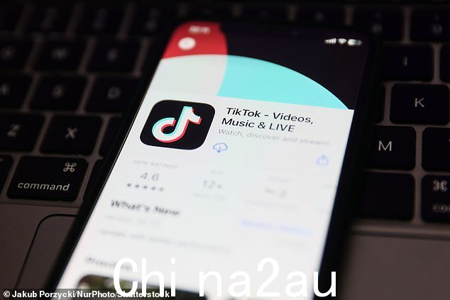 根据一项研究,三分之一的 Z 一代(1997-2012 年出生)和四分之一的千禧一代(1981-1996 年)——英国约 600 万人——表示他们依赖该平台获取健康信息( Stock photo)