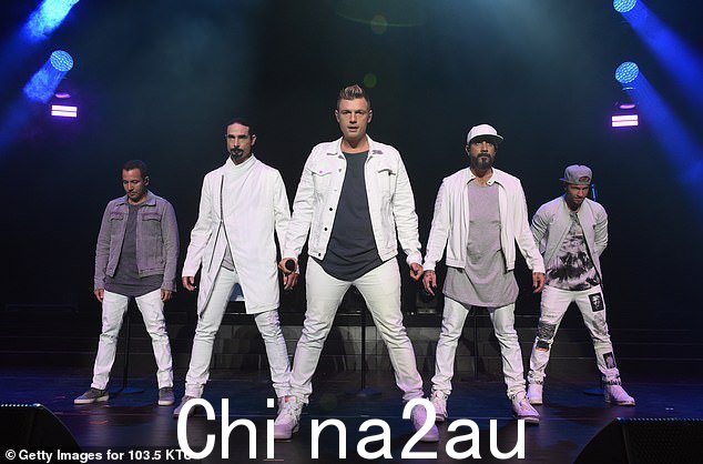接近后街男孩的消息人士告诉 TMZ,五重奏尚未清除 West 的样本,这将歌曲的未来置于危险之中