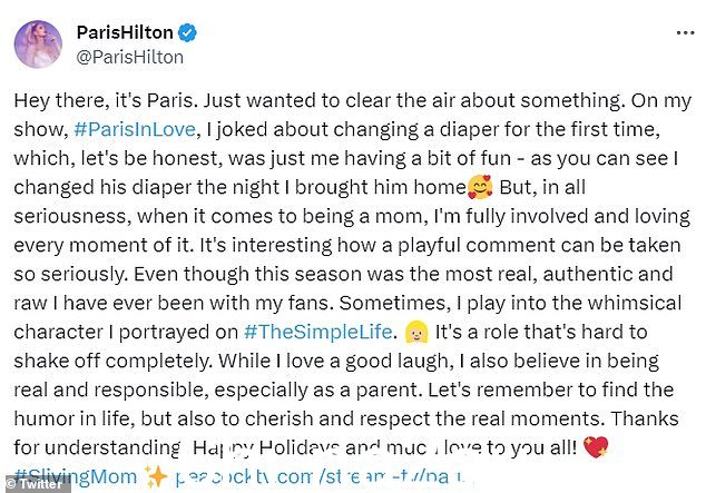 '只是想澄清一些事情。在我的节目#ParisInLove 中,我开玩笑说这是我第一次换尿布,说实话,这只是我玩得开心,”她在一段视频中添加了标题,显示她实际上在菲尼克斯来的同一天给他换了尿布。从医院回家