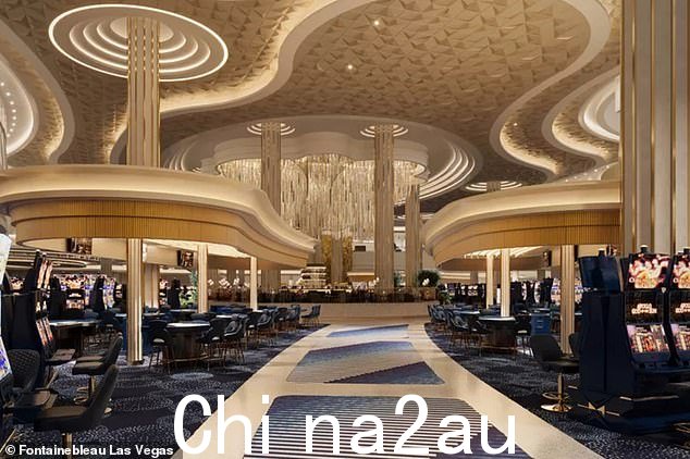 Soffer,迈阿密枫丹白露开发公司董事长,在经济大衰退期间失去了资金,并于 2009 年放弃了该项目,当时该建筑已完成约 70%