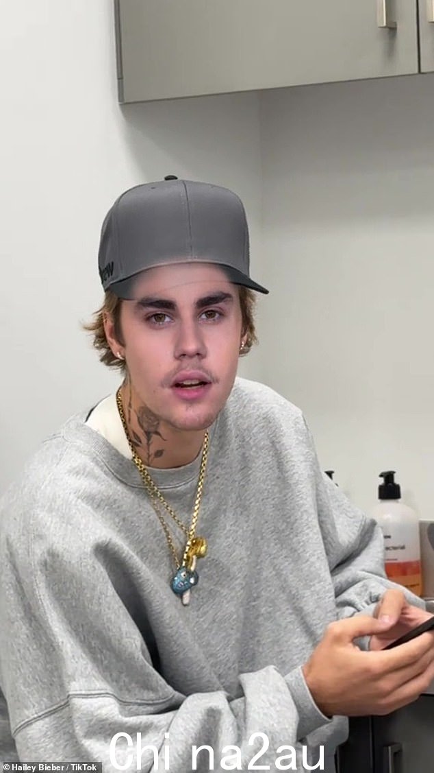 'Lmaooo 不是我说“那实际上看起来像他”只是为了看到 Hailey 发布的,'一位粉丝评论道“ class=