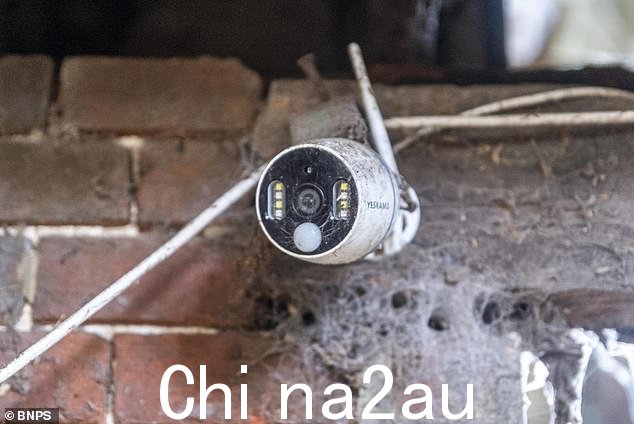 闭路电视监视器能够提醒家人,房屋内有入侵者