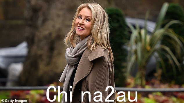 Esther McVey 发誓反对公共资金浪费在平等顾问之类的事情上,而家庭却被迫勒紧腰带