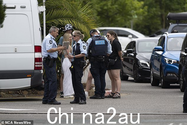 在目击者听到尖叫声后,警察于中午 12 点 50 分涌向堪培拉国家动物园和水族馆的现场