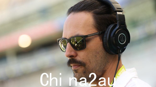 Mitchell Johnson 在澳大利亚和巴基斯坦之间的珀斯测试期间退出西澳演讲活动，原因是担心他批评大卫·华纳的爆炸性专栏。图片：Will Russell - CA/Cricket Australia via Getty Images