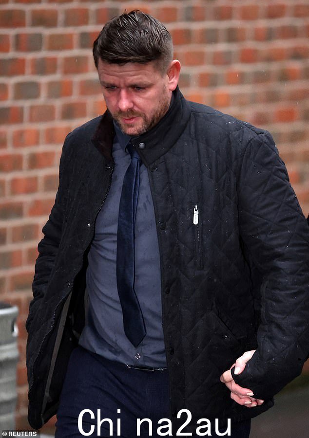 Brianna Ghey 的父亲 Peter Spooner 抵达曼彻斯特刑事法庭