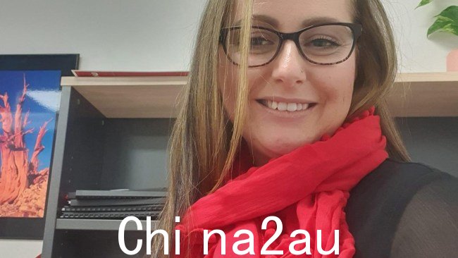Julie Seed,38 岁,据称是在她的房地产工作场所被一名不认识的男子刺死的女子。图片:南澳警察