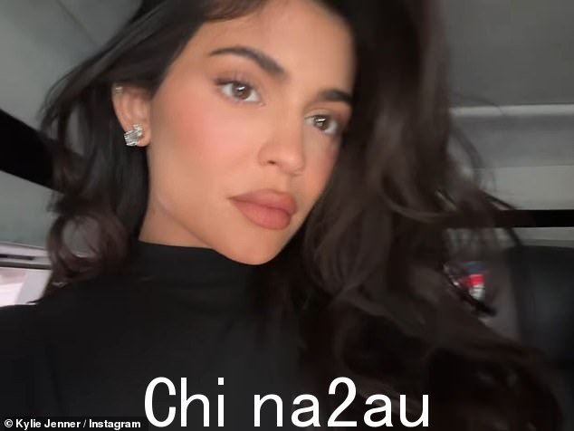 凯莉·詹纳周二在 TikTok 上与她的 5460 万粉丝分享了一个有趣的新剪辑