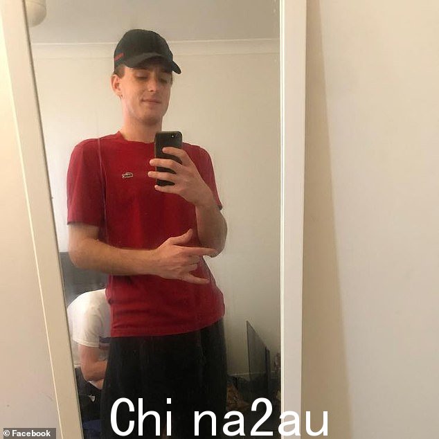18 岁贝尔蒙特男子贝利·克利福德 (Bailey Clifford) 被指控涉嫌谋杀 Grapsas 先生