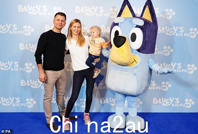 Rachel 第一次见到 Pasha 是在 2013 年他们在《舞动奇迹》中搭档时,并于次年正式恋情