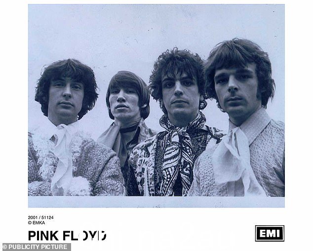 Pink Floyd 凭借热门歌曲 Another Brick In The Wall Part Two 夺得了他们唯一的节日冠军。这首歌于 1979 年发行,是他们自 1979 年以来推出的首张单曲(图 1967 年,从左到右:Nick Mason、Roger Waters、Syd Barrett 和 Rick Wright)