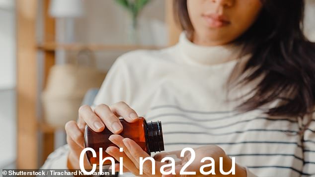 治疗包括非处方药和处方止痛药,以及控制排尿冲动的药物(库存图片)