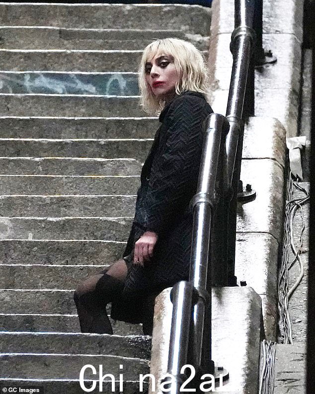 众星云集的演员阵容:菲尼克斯将回归饰演名义上的反派,而 Lady Gaga 也加入演员阵容饰演疯狂的哈莉·奎恩(2023 年 4 月上映)