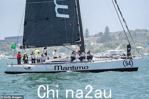 Maritimo(如图)在新南威尔士州南海岸的暴风雨天气中遭受损坏后退出比赛