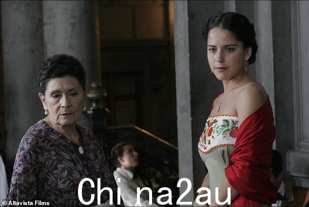 '我们对女主角 Ana Ofelia Murguía 的去世深感悲痛,她是 #INBAL 的 @CNTeatromx 稳定演员阵容的一部分,她的艺术生涯对表演艺术至关重要墨西哥,' NIFA 透露