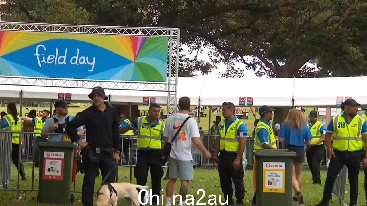 大量警察驻守在 '悉尼 Field Day 音乐节